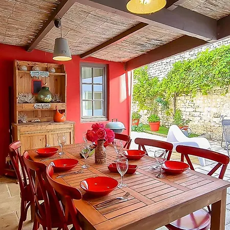 Charme Et Authenticite Pour Cette Rhetaise