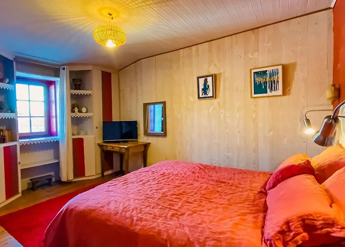 Charme Et Authenticite Pour Cette Rhetaise Villa