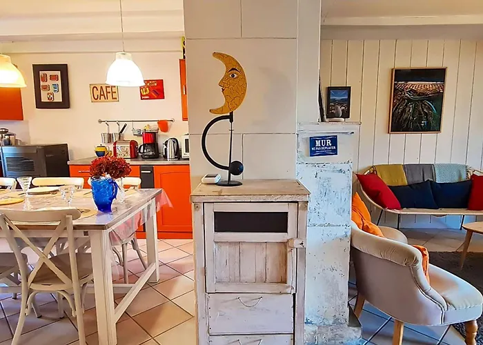 Charme Et Authenticite Pour Cette Rhetaise